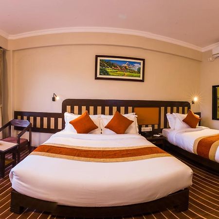 Hotel Kausi ポカラ エクステリア 写真