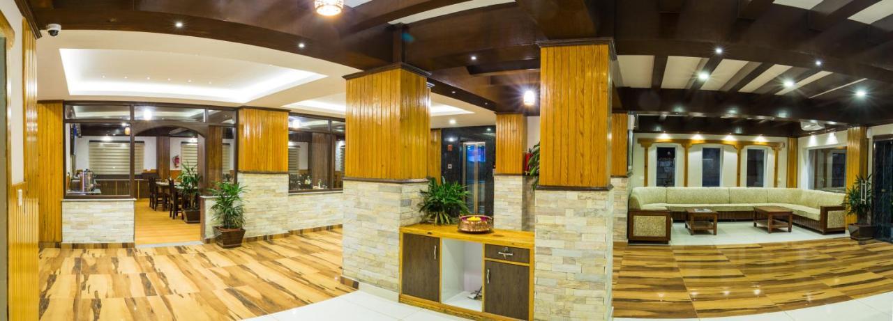 Hotel Kausi ポカラ エクステリア 写真